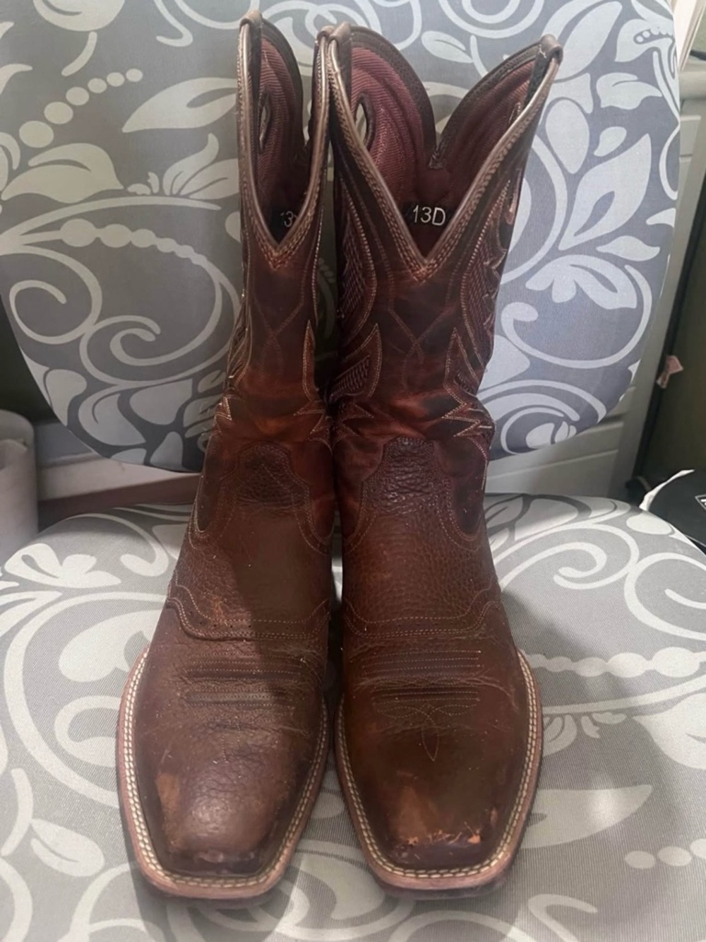 Ariat Brown Leather Western Cowboy Boots with Stitch Detailing. Like new. Sz 13